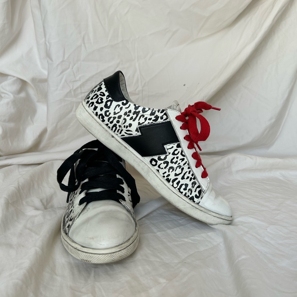 Authentic AMIRI low top sneakers